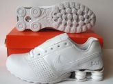 NIKE SHOX